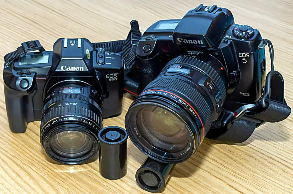 Mon Canon EOS 650 (plus un EOS 5 pour comparaison)